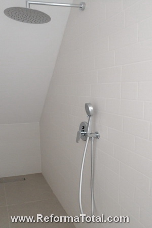 Especialista Reforma Baños Chalet Monteprincipe